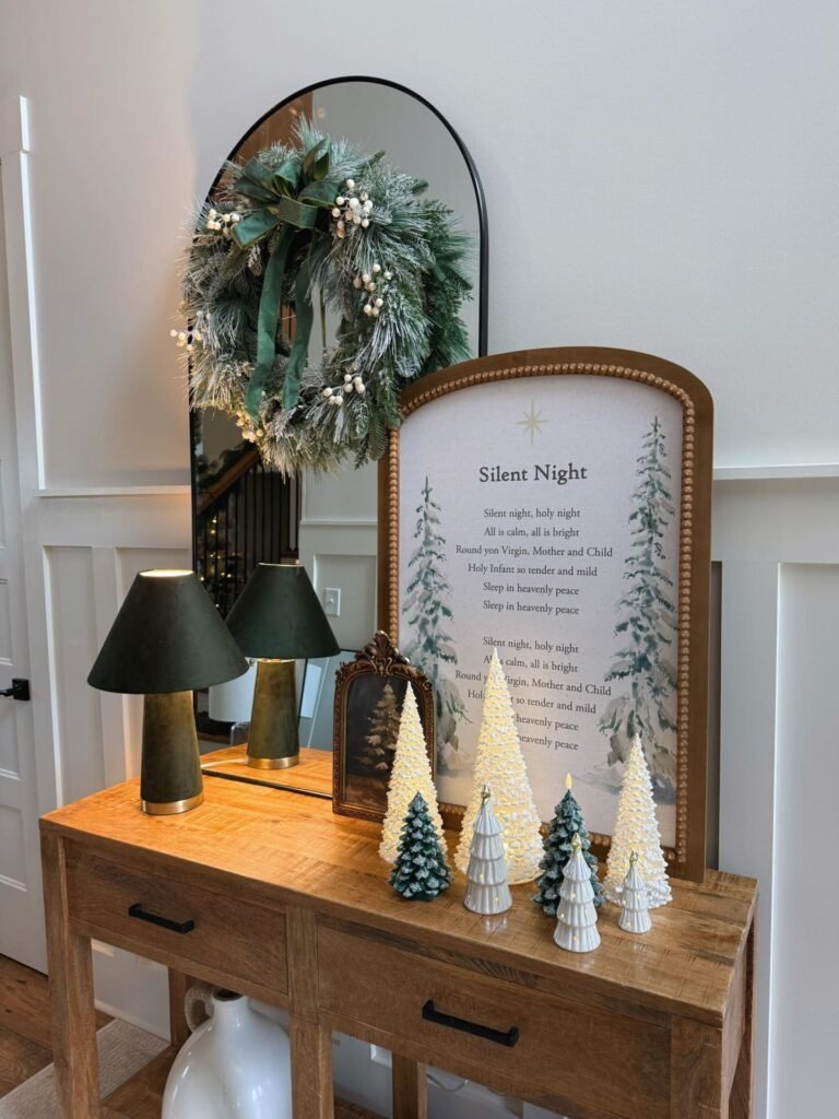 How to Organize a Small Entryway That Works for Everyday Life 589794941 18551475964052753 7268359790039635710 n