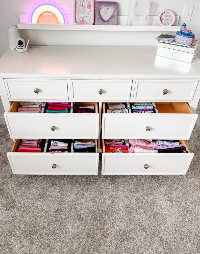 How to Declutter Your Bedroom Without Feeling Overwhelmed 702557241 18100024496326750 20338927901525135 n